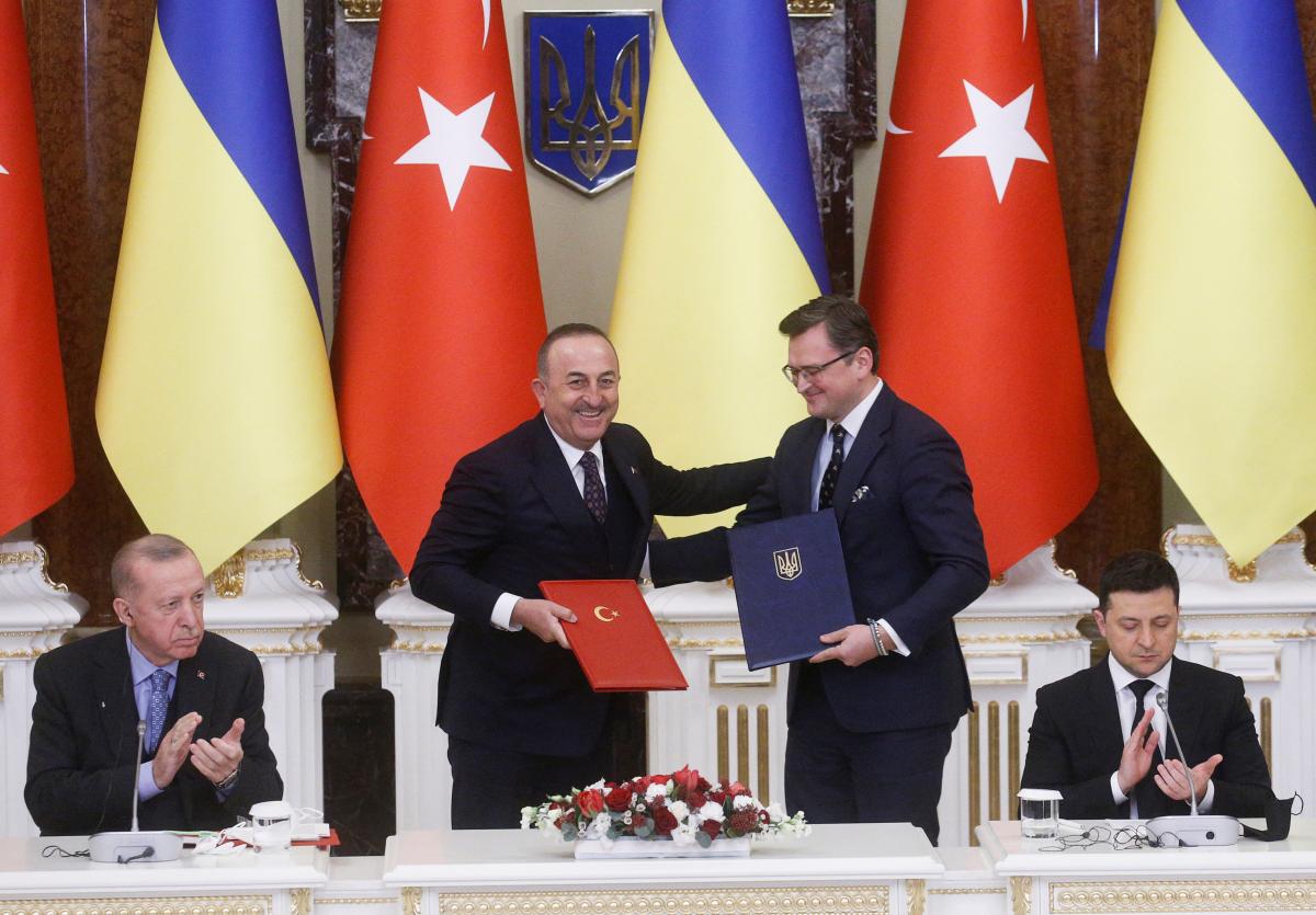 Соглашение не предусматривает открытия рынка публичных закупок, поэтому условия по локализации Украиной могут применяться к любым категориям турецких товаров / фото REUTERS