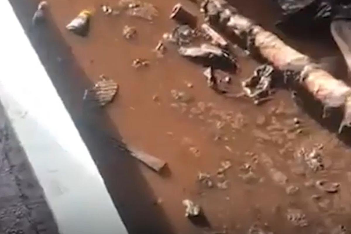 У російському місті в житловому будинку сталася аварія, три людини отримали опіки / скріншот У російському місті в житловому будинку сталася аварія, три людини отримали опіки / скріншот