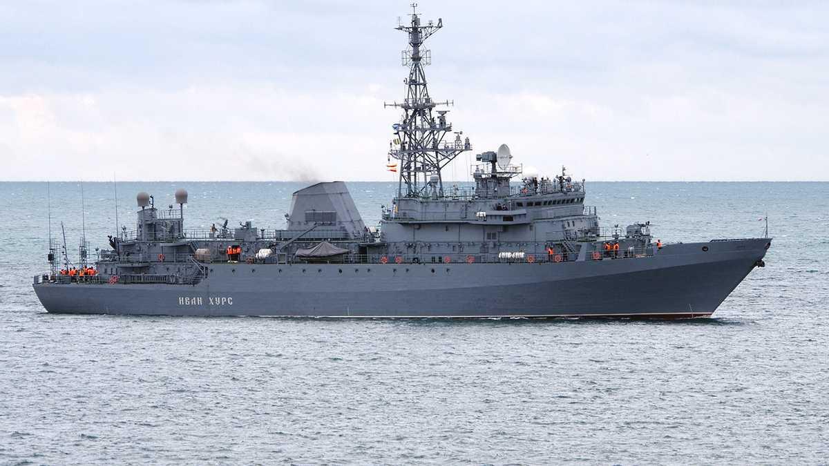 Експерт оцінив наслідки атаки на російський корабель-розвідник "Іван Хурс" / фото Думская Експерт оцінив наслідки атаки на російський корабель-розвідник "Іван Хурс" / фото Думская