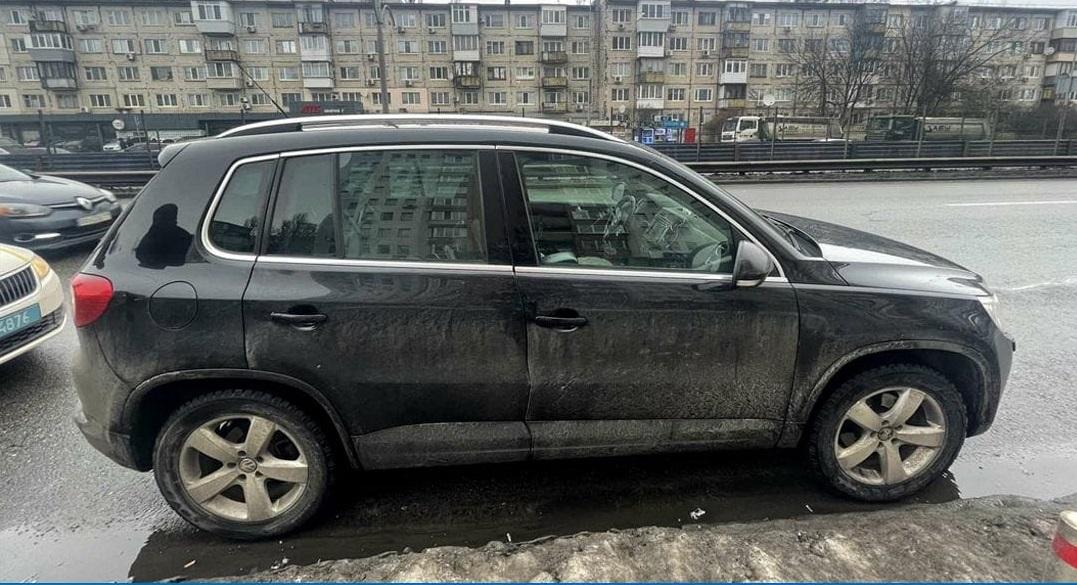 У жінки вилучили авто / фото Мін'юст У жінки вилучили авто / фото Мін'юст