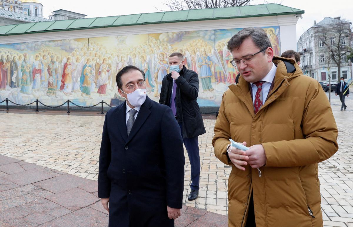 Хосе Альбарес у Києві зустрівся з міністром закордонних справ України Дмитром Кулебою | ajnj REUTERS Хосе Альбарес у Києві зустрівся з міністром закордонних справ України Дмитром Кулебою | ajnj REUTERS