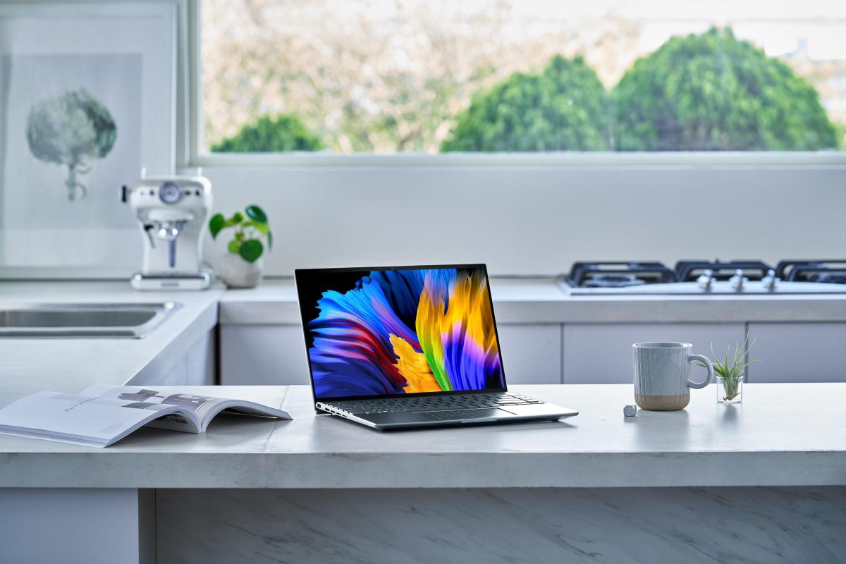 OLED-ноутбук от ASUS - лучший подарок на День влюбленных OLED-ноутбук от ASUS - лучший подарок на День влюбленных
