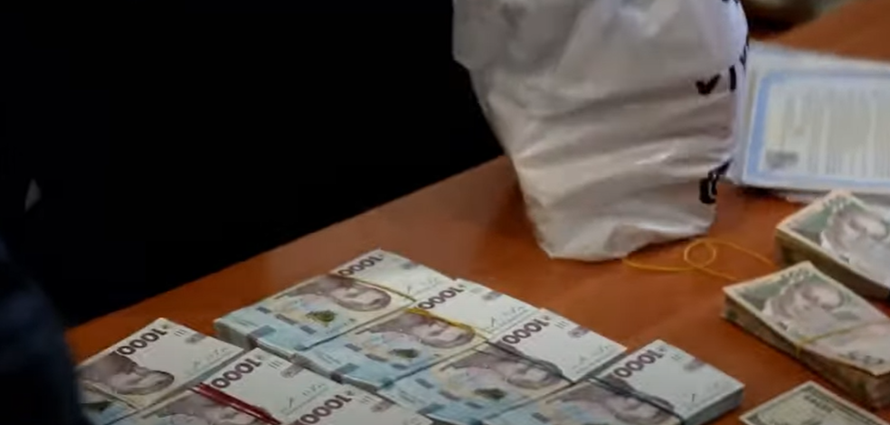 На хабарі затримали депутата Київради \ скриншот з відео На хабарі затримали депутата Київради \ скриншот з відео