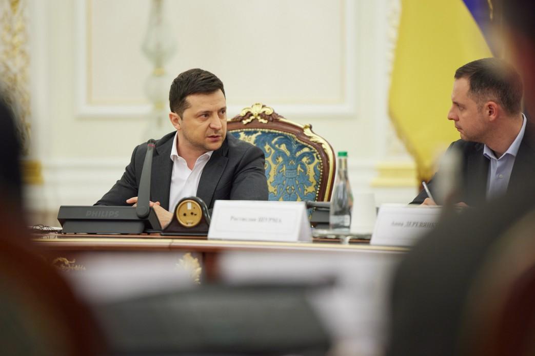 Зеленский ответил, для чего РФ стянула войска к границам / фото ОП Зеленский ответил, для чего РФ стянула войска к границам / фото ОП