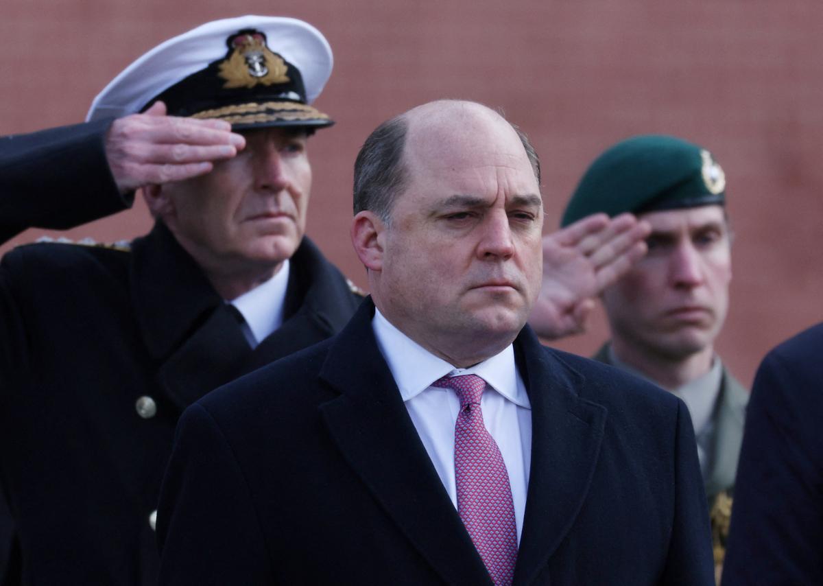 Воллес прокоментував невдачі Путіна в Україні \ фото REUTERS Воллес прокоментував невдачі Путіна в Україні \ фото REUTERS