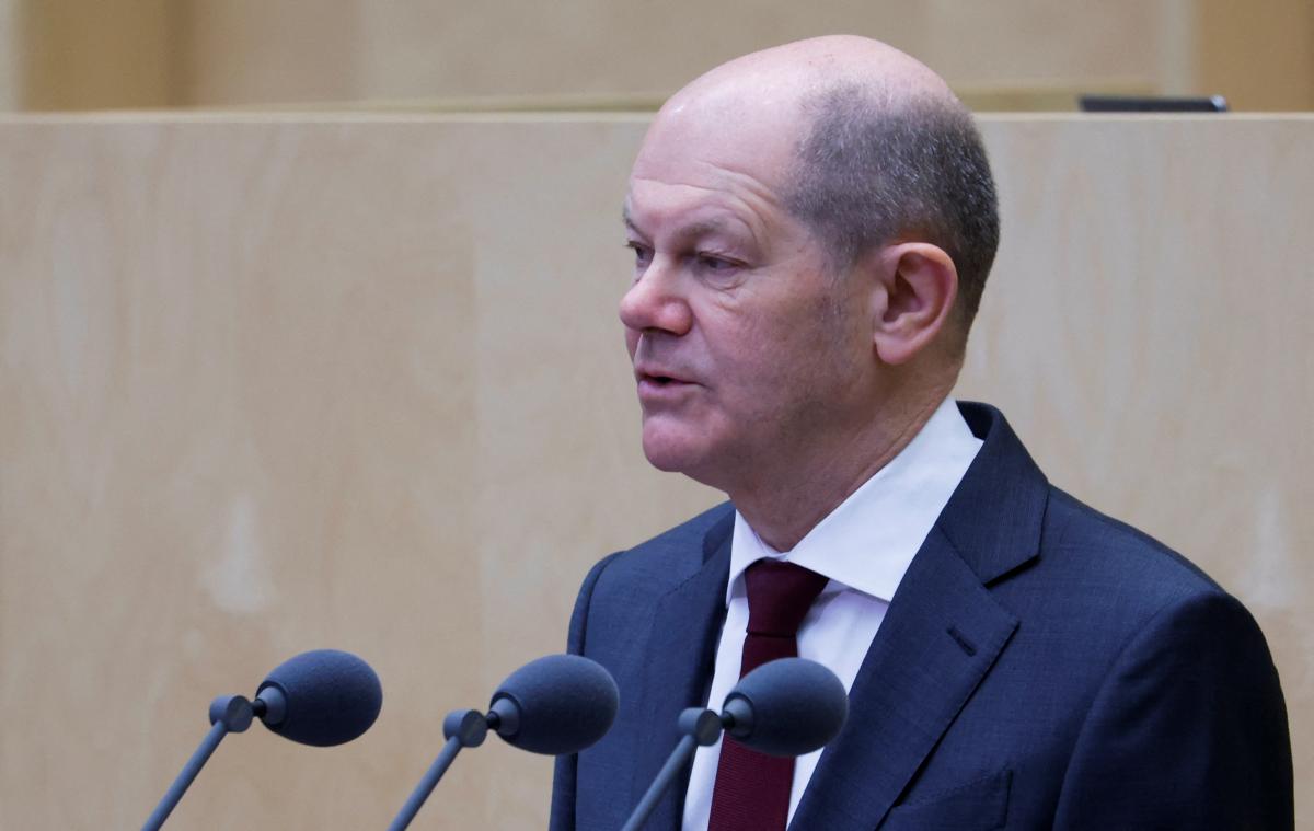 Scholz can pay for refusing to supply Ukraine with heavy weapons \ photo REUTERS