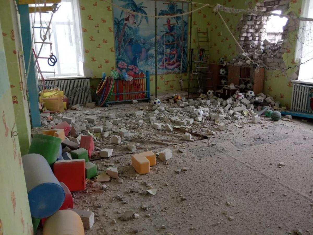Половина Станиці Луганської залишилася без електропостачання / фото прес-центр ООС Половина Станиці Луганської залишилася без електропостачання / фото прес-центр ООС