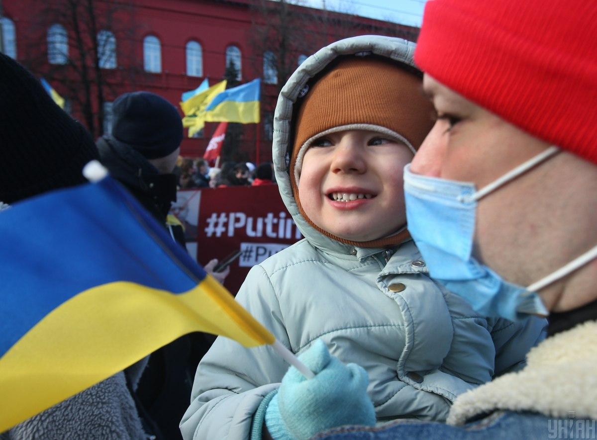 55% граждан поддерживает выход Украины из Минских соглашений в случае признания РФ "ЛДНР" / фото УНИАН
