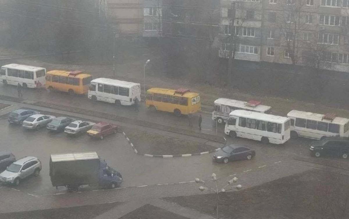 В Донецке и Луганске очереди из-за объявленной эвакуации / фото t.me/itsdonetsk