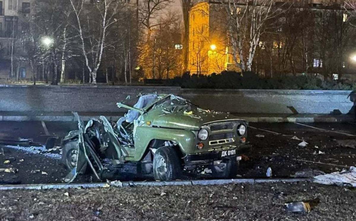 В центре Донецка взорвали авто / фото t.me/breakingmash