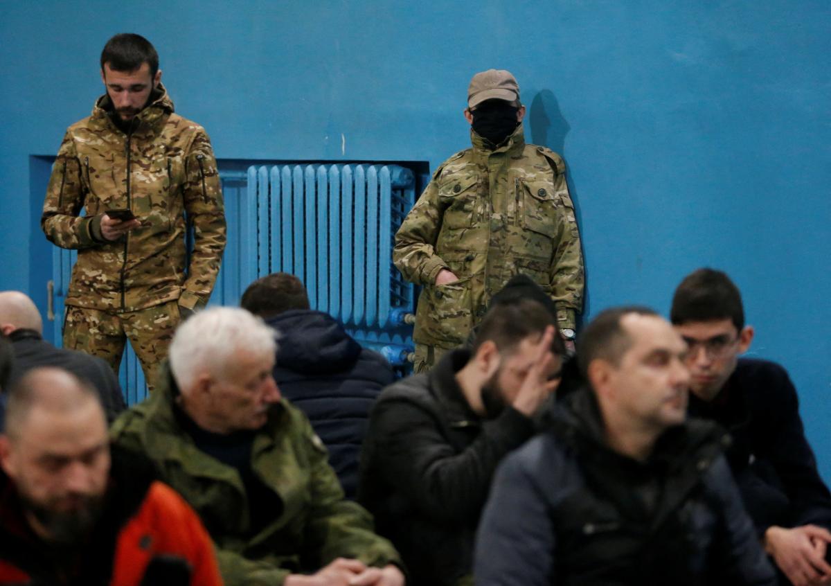 Недавно мобилизованных на захваченной части Луганщина враг использует как пушечное мясо, сообщили в Луганской ОВА / фото REUTERS