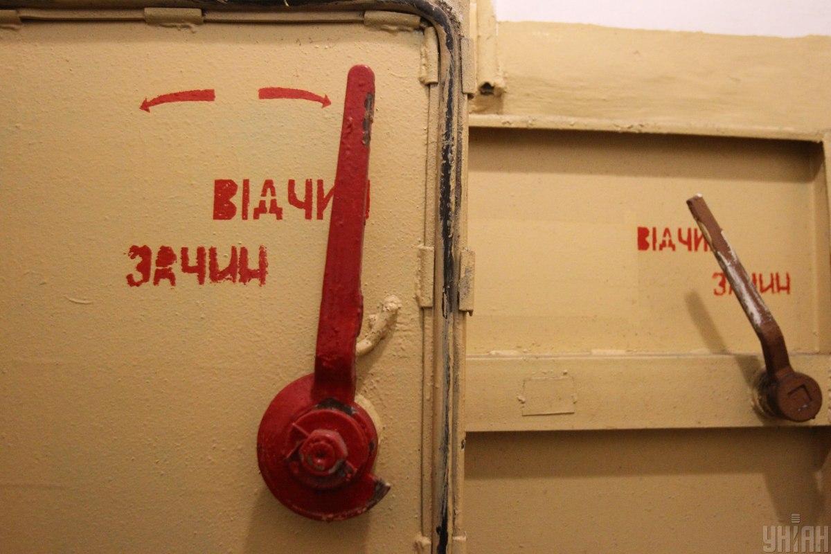 У Харкові двері укриттів були зачинені / ілюстративне фото УНІАН