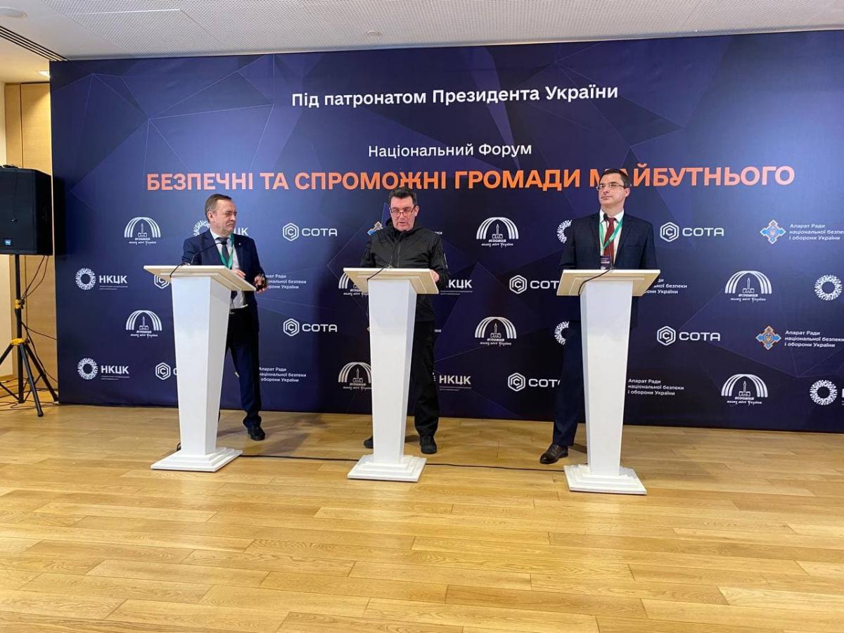 Данілов заявив, що Україна давно отримала інформацію про "розстрільні списки" РФ / фото УНІАН / Дмитро Хилюк Данілов заявив, що Україна давно отримала інформацію про "розстрільні списки" РФ / фото УНІАН / Дмитро Хилюк