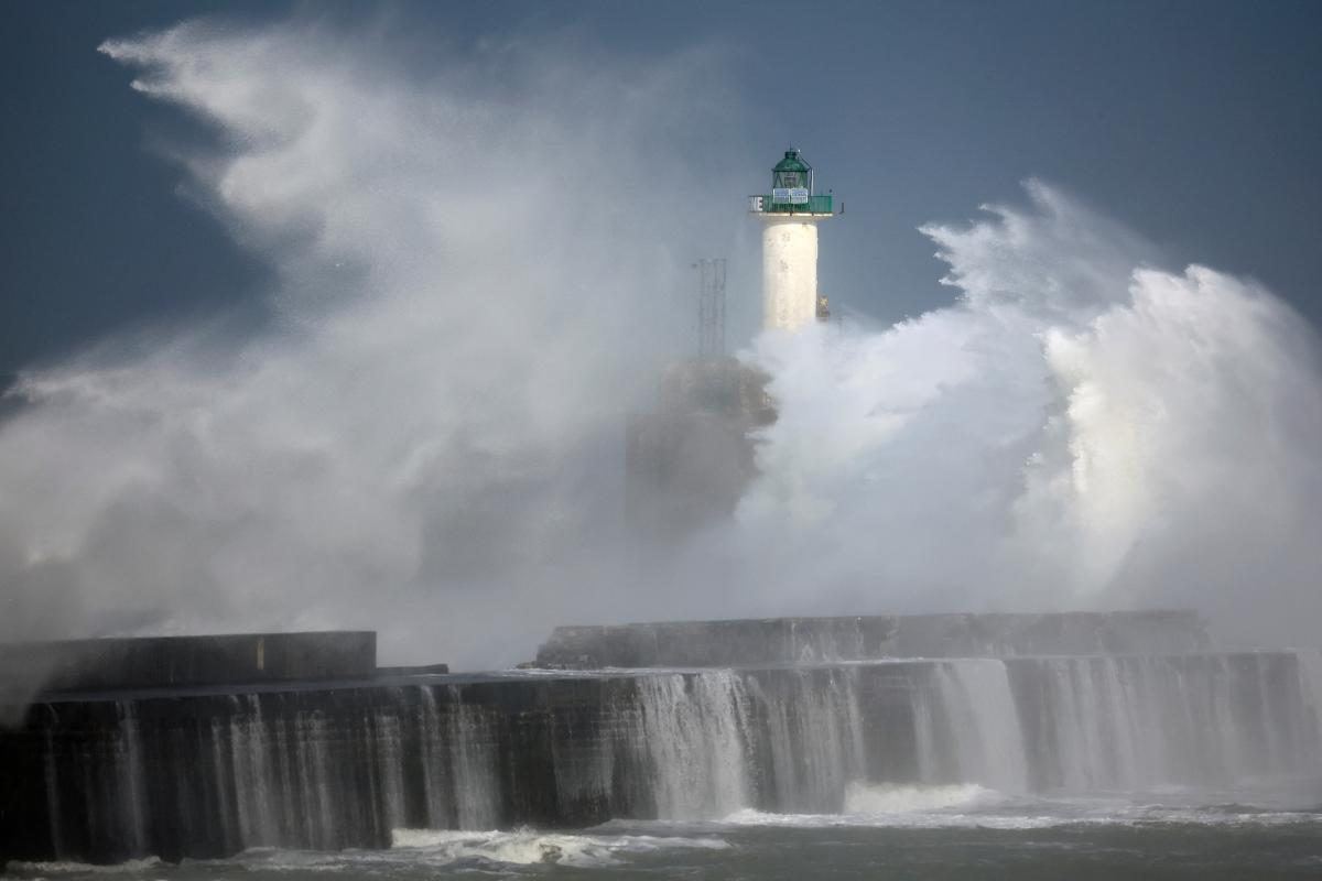 На севере Европы бушует шторм "Франклин" / фото REUTERS