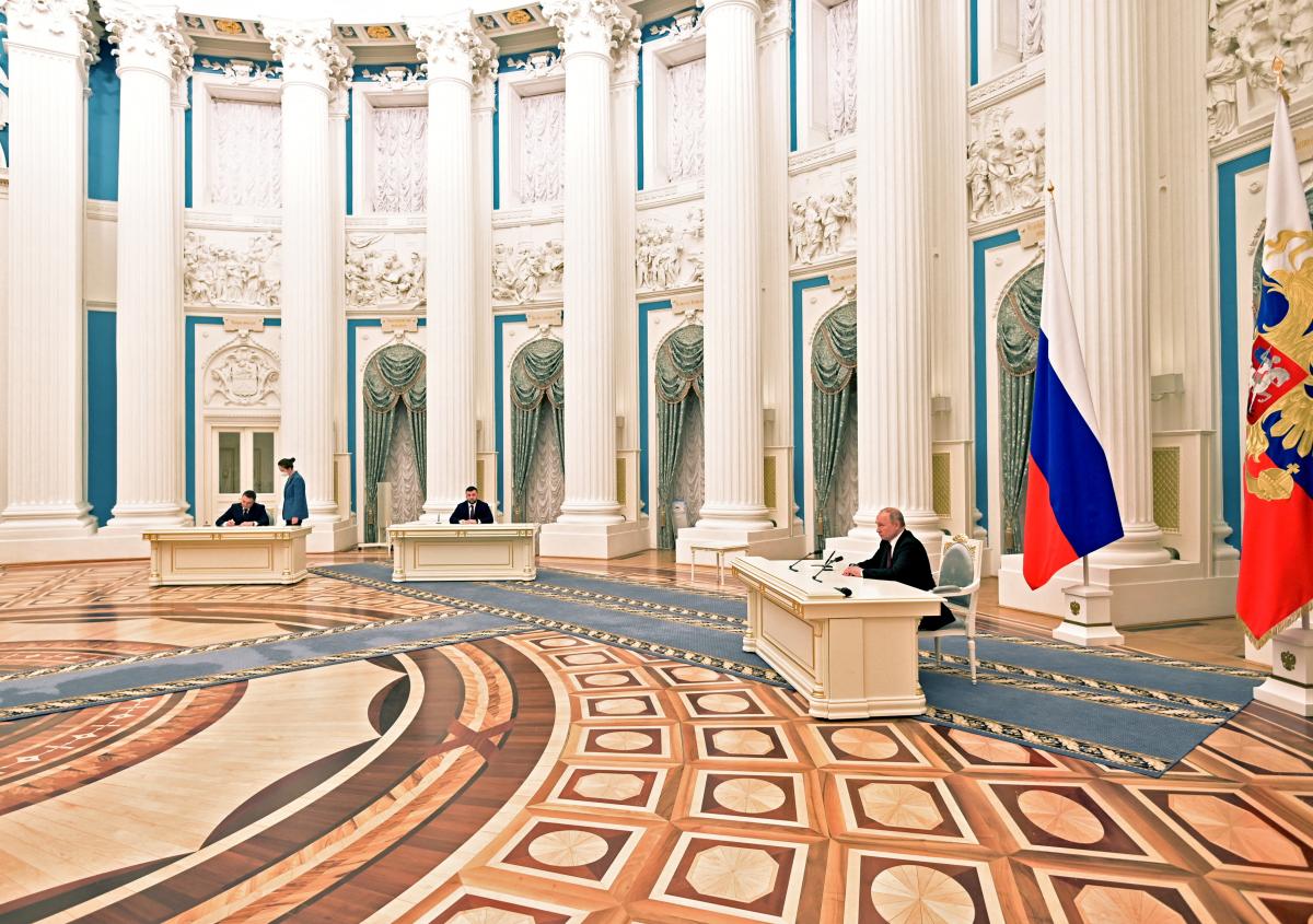 Договора с Путиным подписывали Пасечник и Пушилин, какое-то время их трогать не будут / фото REUTERS