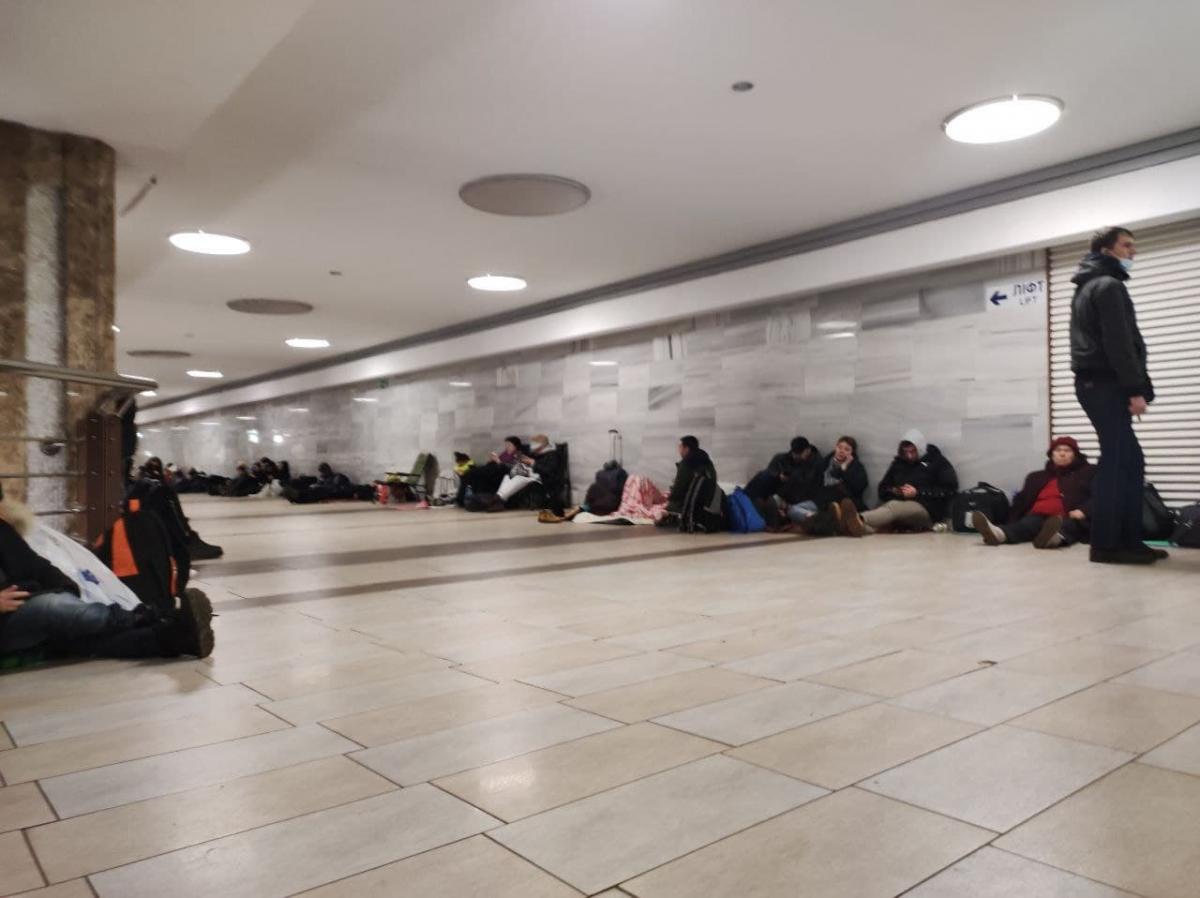 Ночь в метро: бесценный опыт первопроходцев / фото УНІАН, Марина Григоренко