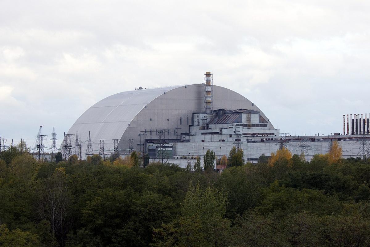 14 марта ремонтная бригада "Укрэнерго" отремонтировала высоковольтную линию электропередачи, которая питает Чернобыльскую АЭС / фото wikipedia.org