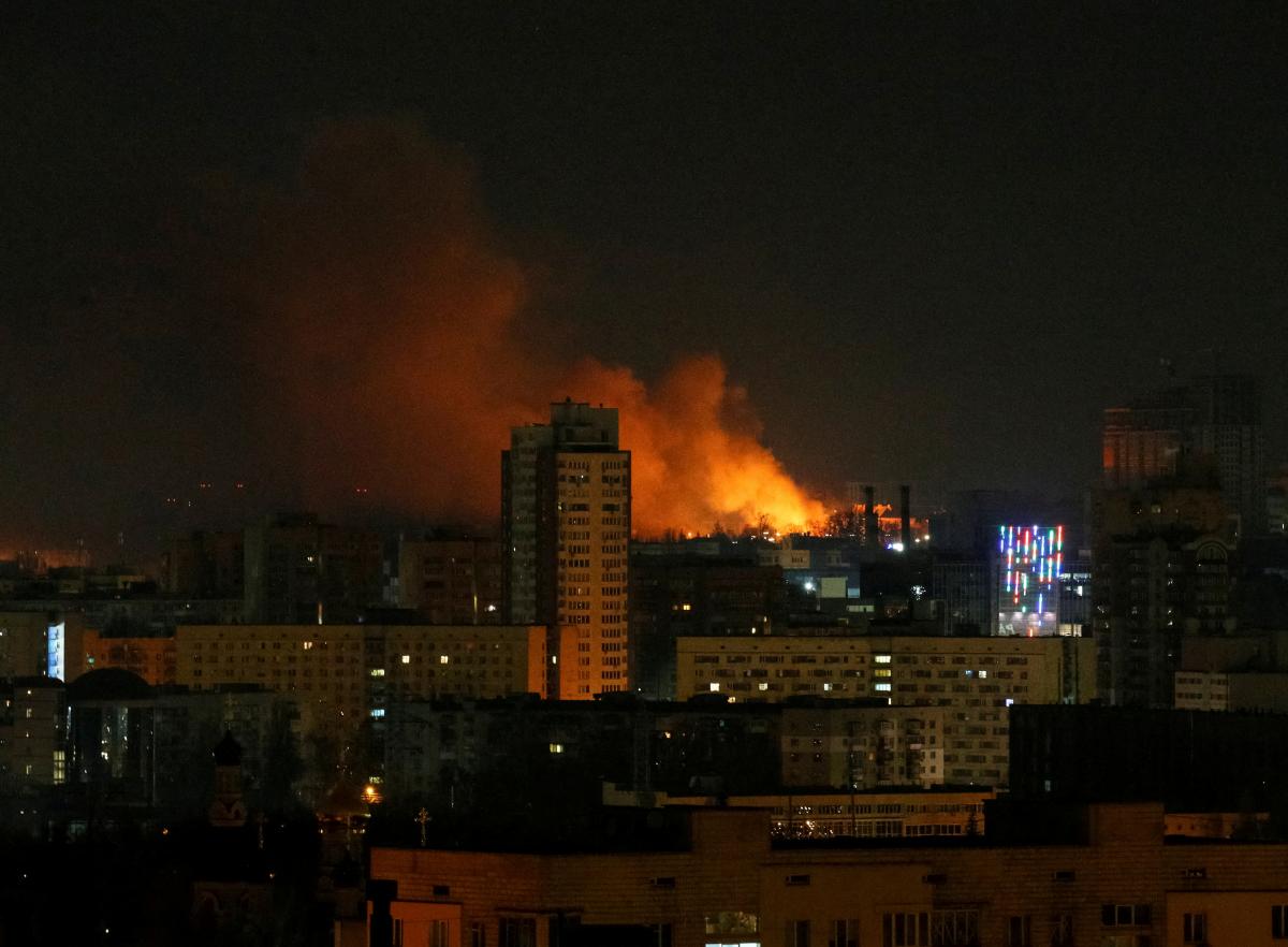 Киев после российских обстрелов / фото REUTERS