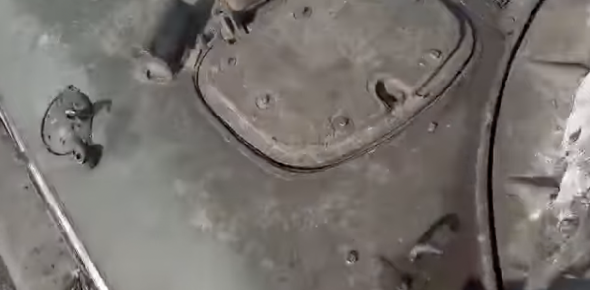 ЗСУ показали розвалену техніку загарбників (відео) ЗСУ показали розвалену техніку загарбників (відео)