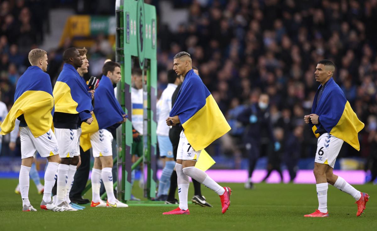 Эвертон и Манчестер Сити поддержали Украину / фото REUTERS