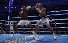 Усик - Джошуа: промоутер українця підтвердив, що реванш перенесли ближче до літа