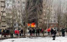 Пожежа і вибух у 9-поверхівці: у Кропивницькому сталася смертельна НП, постраждали діти (фото)