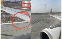 В шаге от катастрофы: в Одессе пассажир заметил лишнюю деталь под крылом самолета (фото)
