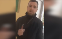 "Ви лякаєте людей": в Одесі охоронець вигнав з торгового центру дівчину з ДЦП (відео)