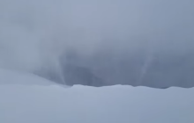 Вкрай небезпечне явище: рятувальники показали снігові фонтани у Карпатах (відео)