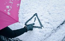 В восьми областях Украины объявили штормовое предупреждение: где ухудшится погода (список)