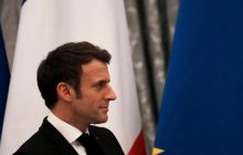 Макрон подтвердил, что Зеленский отозвал законопроект, который не соответствовал "Минску"