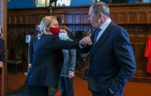 Лондон отложил проект санкций против РФ на фоне визита главы МИД Элизабет Трасс в Москву