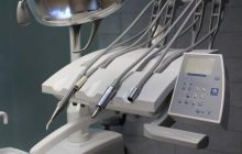 Под Ровно девушка попала в реанимацию после визита к стоматологу: открыто производство