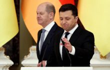 Шольц не будет ехать в Украину после отказа Киева принимать Штайнмайера