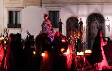 У Венеції вперше за два роки проходить легендарний карнавал (фоторепортаж, відео)