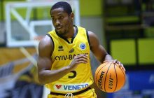 "Бачу синку, що не москаль": американець з Київ-Баскету не покинув Україну попри загрозу війни з РФ