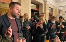 Воєнний стан в Україні чи режим НС: нардепам загрожує заборона на виїзд з України