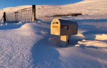 Північне сяйво і замерзлі водоспади: чим туристів вабить Ісландія взимку (фоторепортаж)