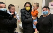 Были голодные и жили в грязи: в Харькове полиция спасла двух маленьких мальчиков