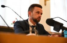 Главу Закарпатской ОГА раскритиковали за слова о "братьях в России" - он объяснил их