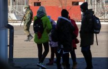 Из Мариуполя в Запорожье открываются гуманитарные коридоры для частных авто