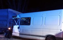 Смертельный въезд: в Донецкой области в ДТП погибли четыре человека (фото)