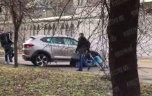 РФ срочно эвакуирует своих дипломатов из Украины: появилось видео, как бегут россияне