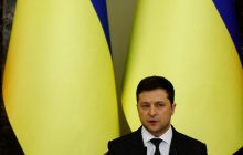 Зеленский созывает СНБО, Украина введет военное положение