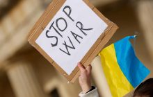 Сейчас бои идут практически по всему периметру границ с РФ - Офис президента