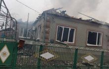 На Донбасі внаслідок авіаудару окупантів по Сартані загинули 4 людини, 9 поранені (фото)