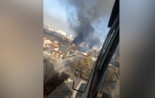 В Ирпене горят три жилых дома (видео)