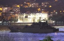 Турция подтвердила закрытие прохода в Черное море для российских кораблей