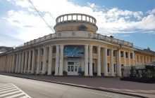 В Чернигове в результате ракетного удара разрушено историческое здание конца 30-х годов ХХ века (видео)