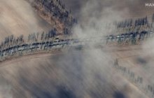Колонну российских танков заметили в 64 км от Киева (снимки)